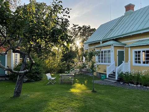 Super charming turn-of-the-century villa "Villa Villekulla"