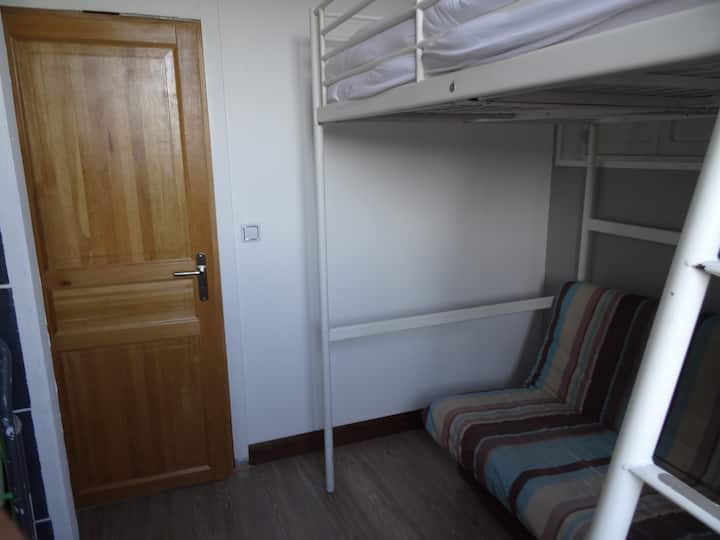 Dhoma e gjumit 3: Krevat DOPIO 140x190 + clic clac
