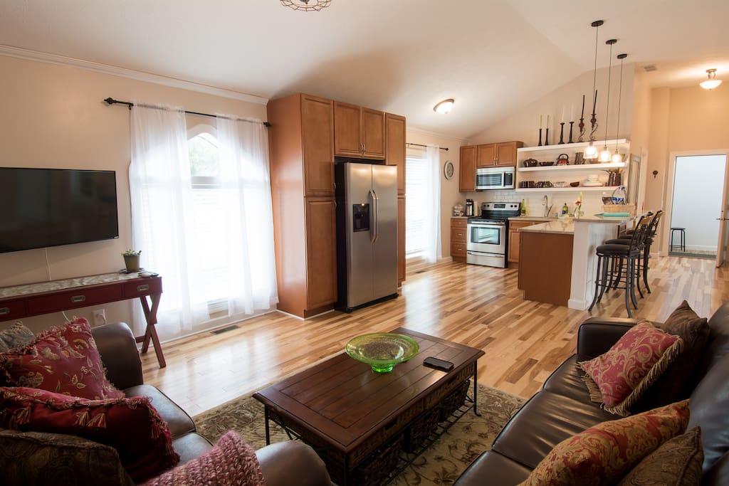 Large, homey, immaculate living space