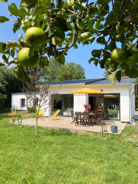 La Maison des Vacances, a stone's throw from the sea.