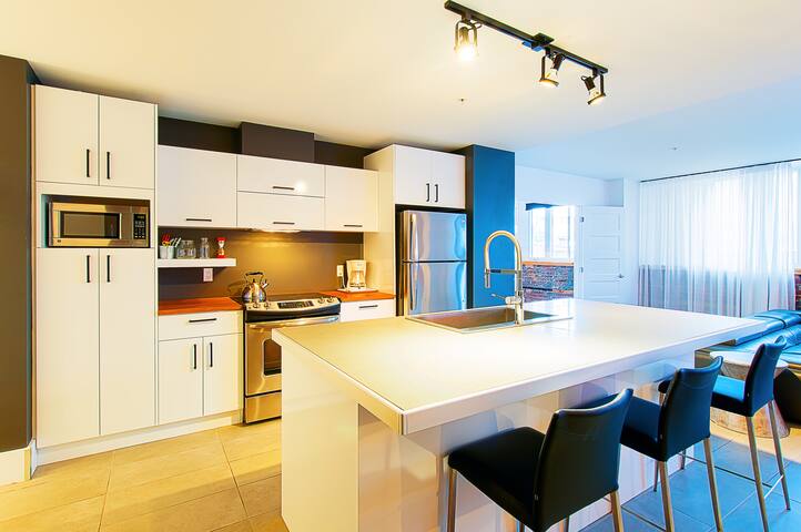 401 – Les Lofts St-Joseph – Par Les Lofts Vieux-QC gallery image 5