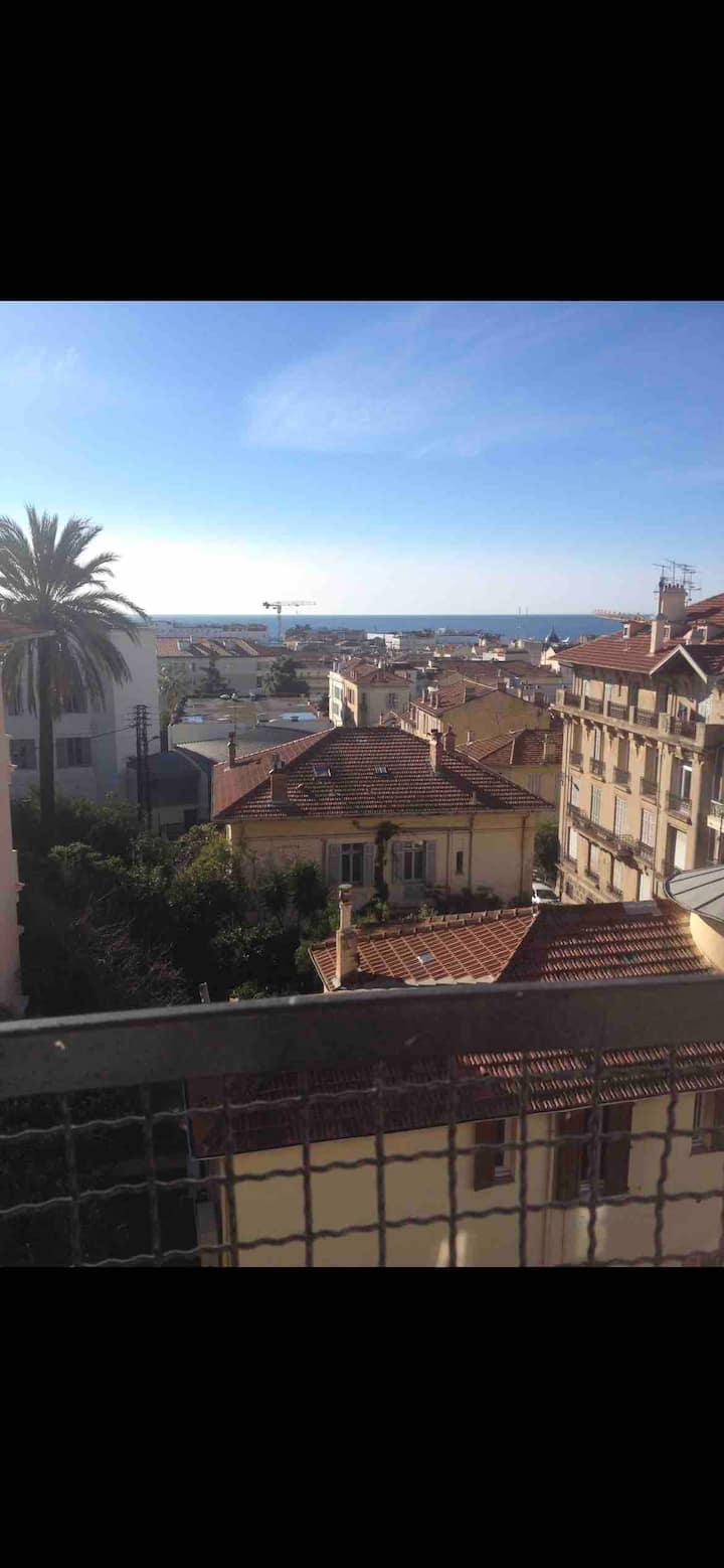 Cannes, apartment in Haussmanien building Apartments for Rent in