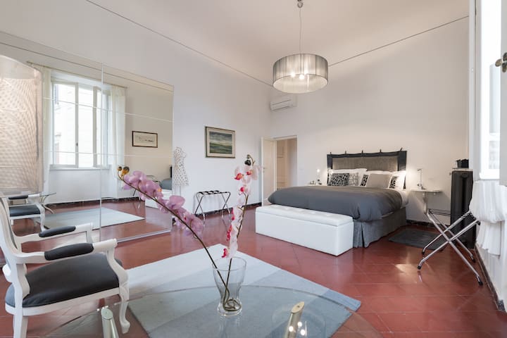 Old Bridge, Historical & Chic apt