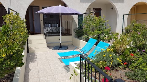 Successful Airbnb property: Beautiful studio with a small bedroom and terrace in Calvi