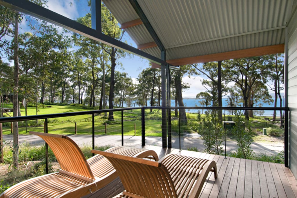 Lounge deck
