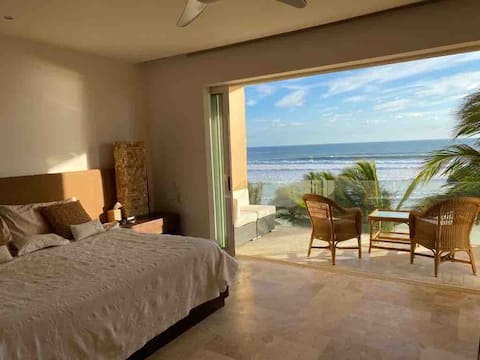 Luxurious Apartment at Acapulco Tres Vidas Beach