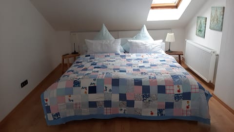 One-room apartment,
quiet, bright and close to nature.