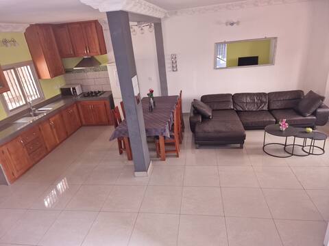Yaoundé, Duplex,Stylé haut standing