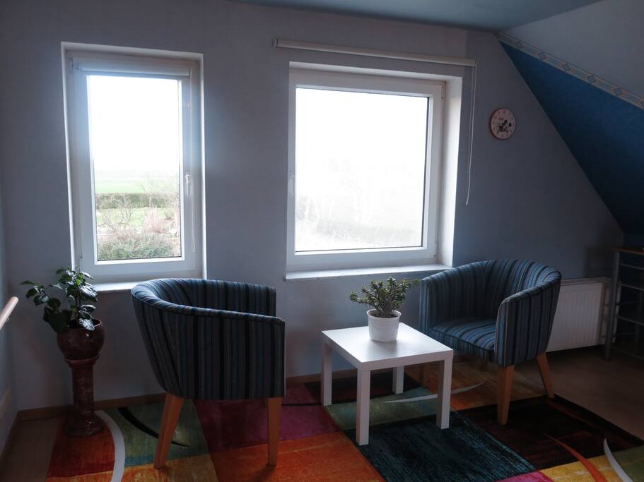 Ferienzimmer der Eltern/Erwachsenen
(ungestört im hinteren Hausbereich)