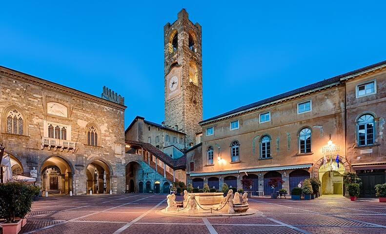 Villa Vescovado con vista su colli e vigneti gallery image 3
