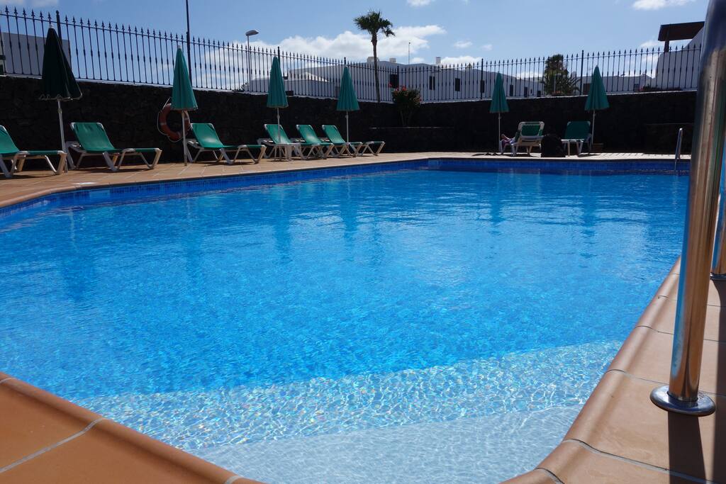 Easy access to pool with roman steps.