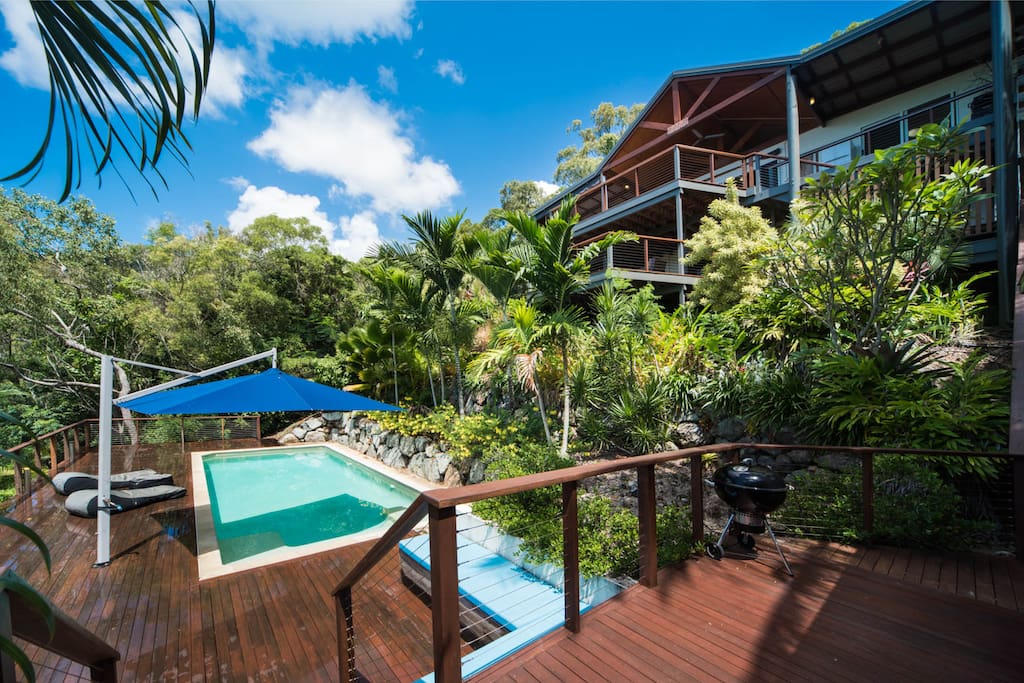 Stunning 5 bedroom beach house with huge 10 Meter pool and entertainers gazebo