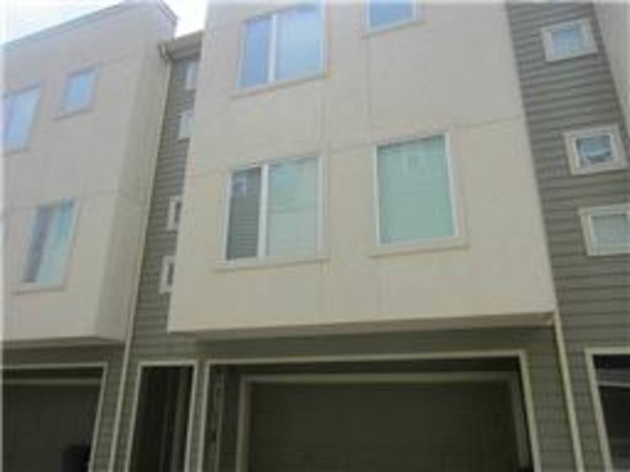 House is on second row of town homes, with gated entrance for best security.