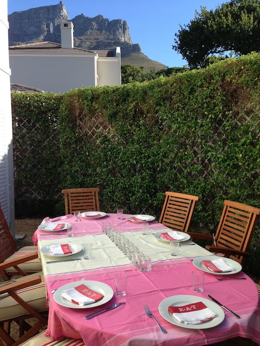Alfresco dining