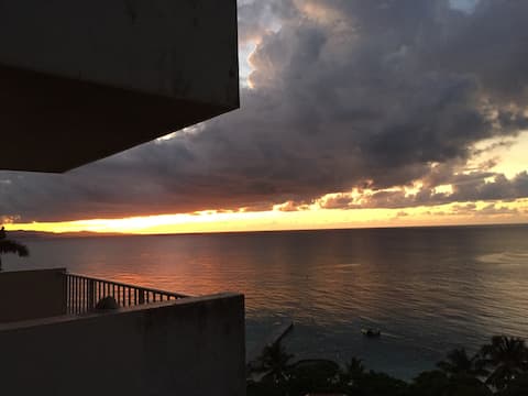 Beach Front Condo (Montego Bay Club)