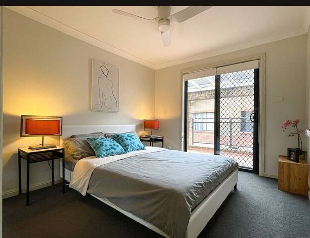 3 bedrooms townhouse in Hornsby Centre gallery image 2