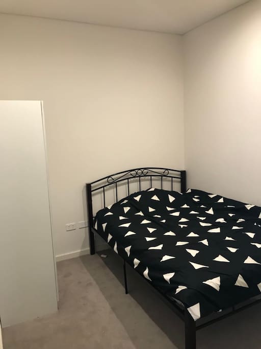 room3: double bed