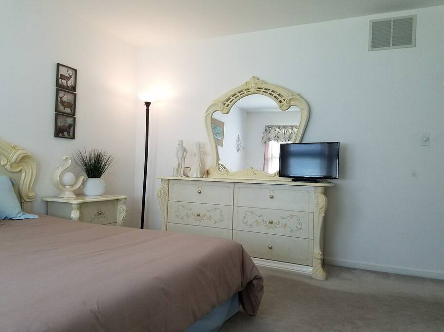 Dresser for guest use and TV with Netflix