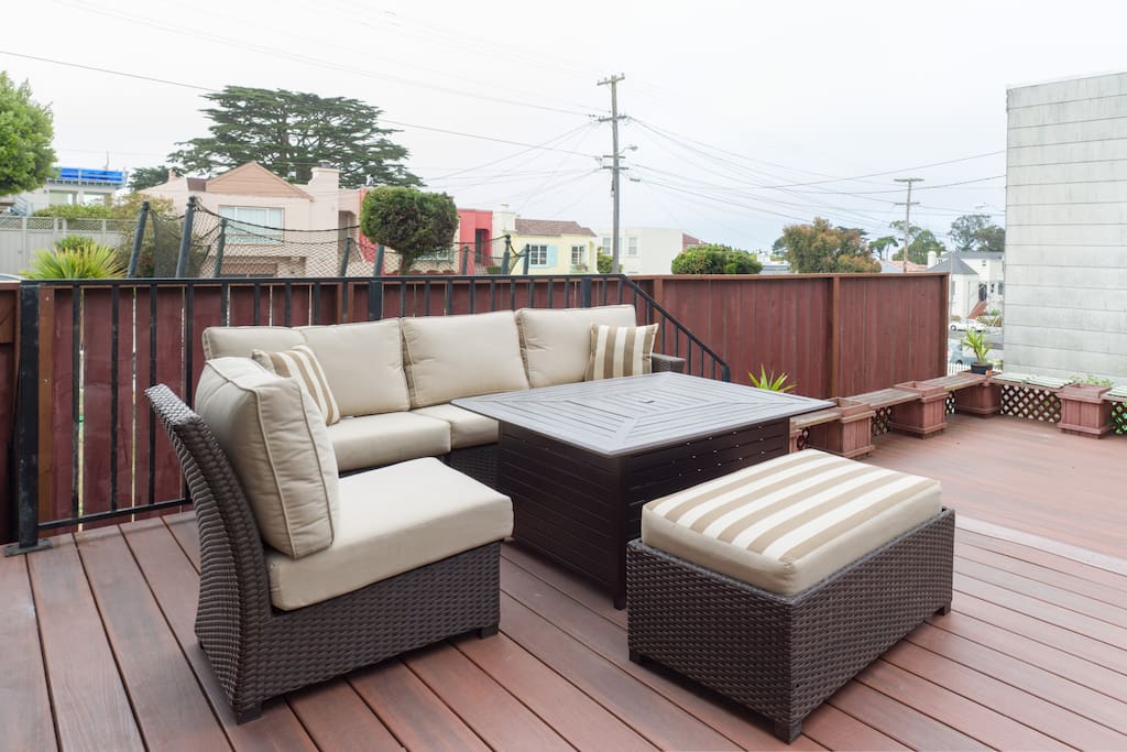 Large deck off living area.