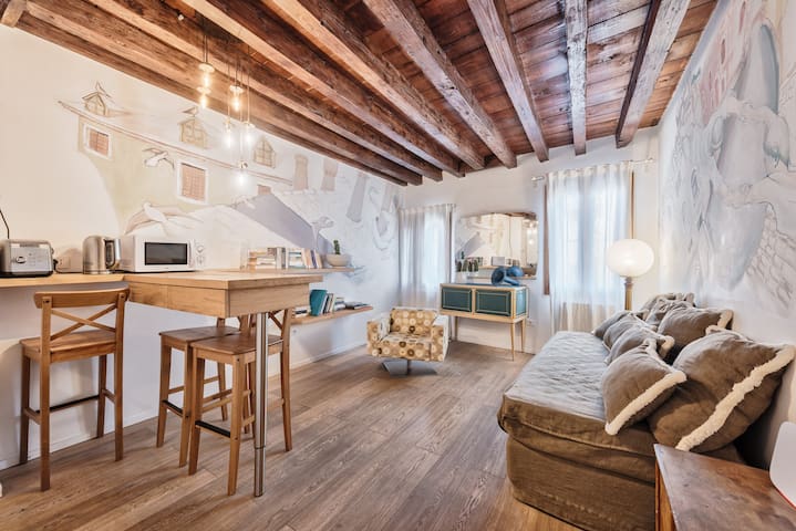 Airbnb Metropolitan City Of Venice Vacation Rentals