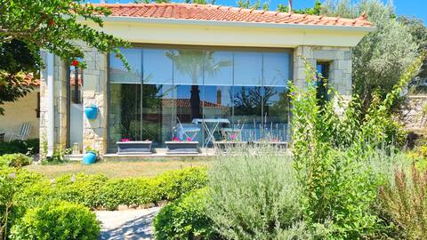 Peaceful and tranquil stone house in Urla