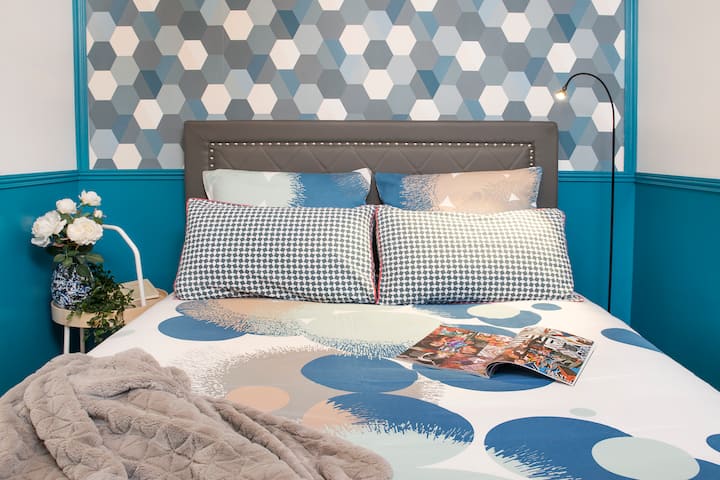 غرفة النوم الثانية - سرير مزدوج/   غرفة نوم 2 - سرير مزدوج 