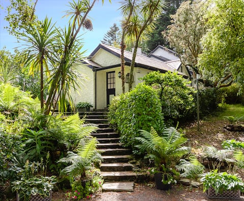 Caretakers Cottage at Glashnacree House & Gardens