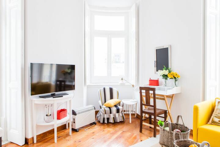 Spacious and elegant family home gallery image 2