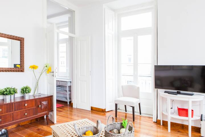 Spacious and elegant family home gallery image 3