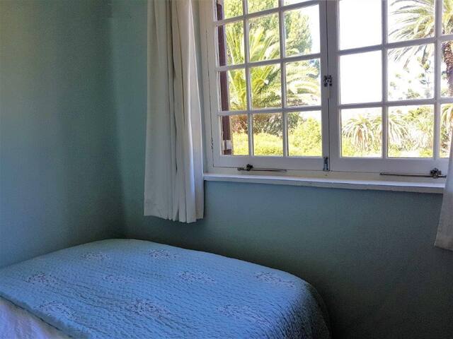 Pool Cottage gallery image 5