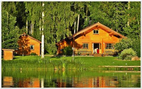 Charming cottage with private beach