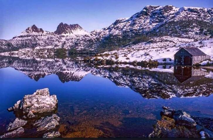 Cradle Mountain lakeside Homestead gallery image 5