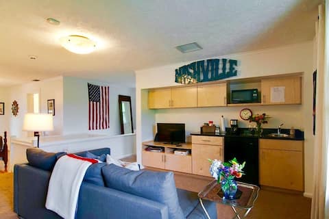 Bluebird Loft @ 5Points/Downtown  (CDC Clean)