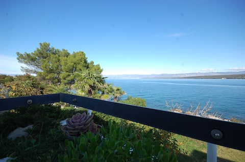 Sea facing Villa Jazz Valica