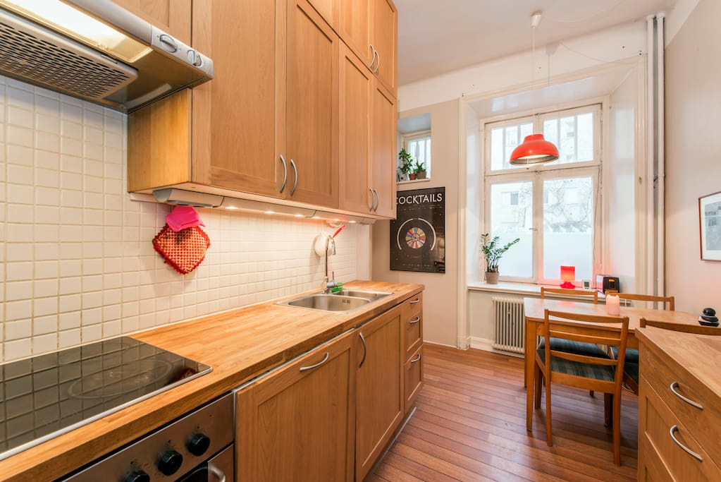 A fully equipped kitchen.