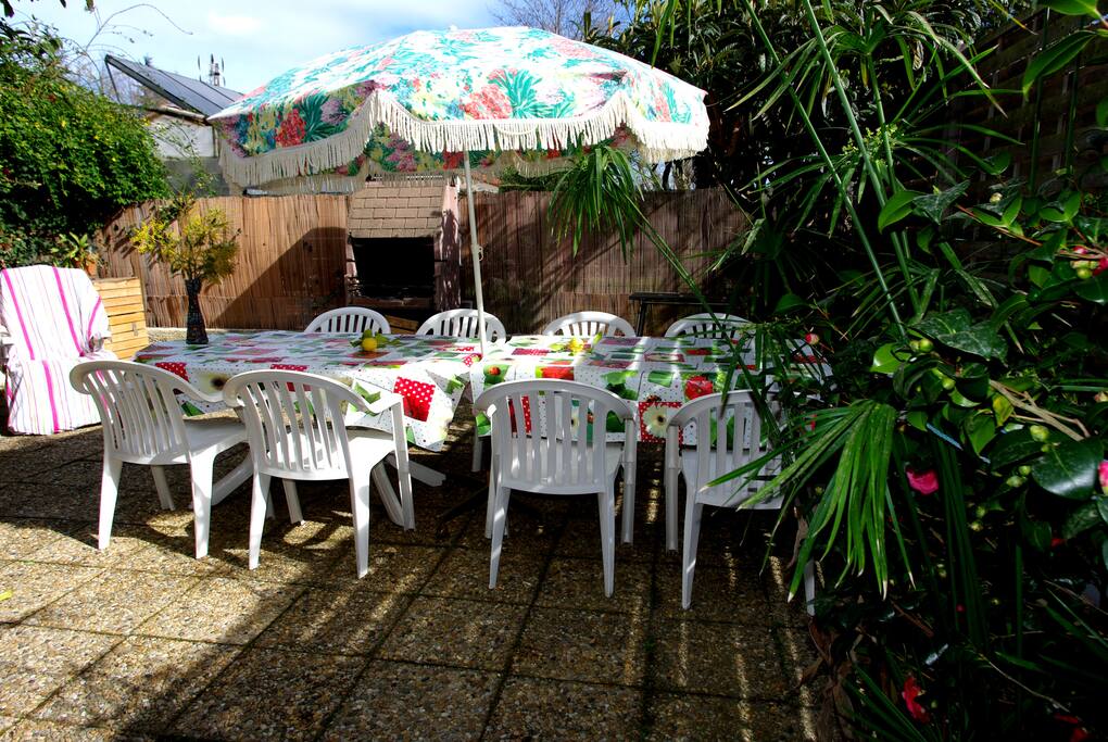 terrasse et barbecue