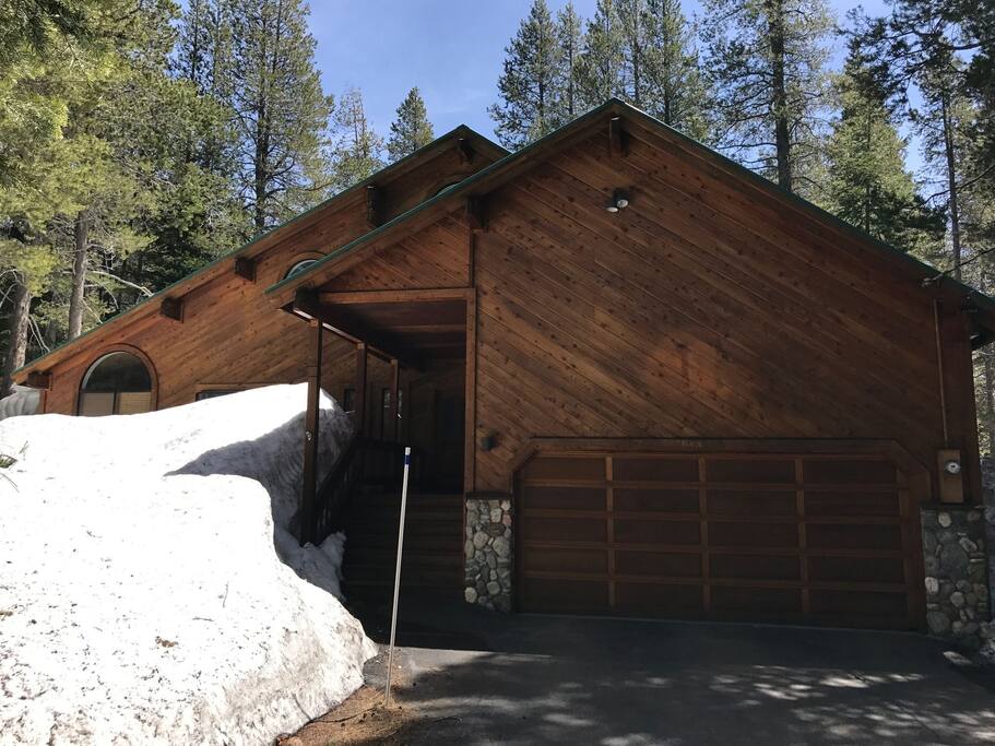 Tahoe Donner House Front