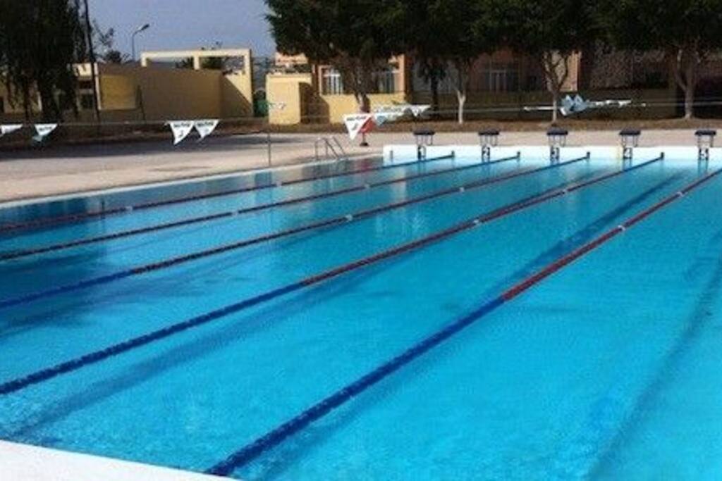 This is the piscina of maspalomas celled piscina municipal de maspalomas.It two euros por the whole day very relaxing sun and pool.Fantastic.It in less than 6 minutes walk from the flat.