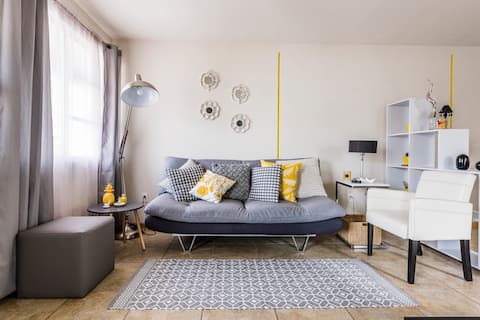 Top performing Airbnb: Apartment in Rincones del Parque. in Vista 2000