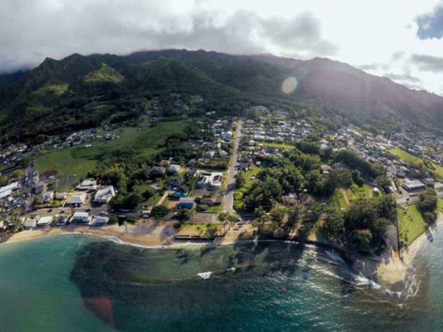 The house is at the end of the street between the mountains and the sea.