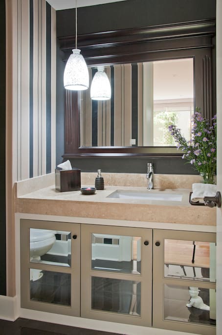 Medio baño estancia sala-comedor