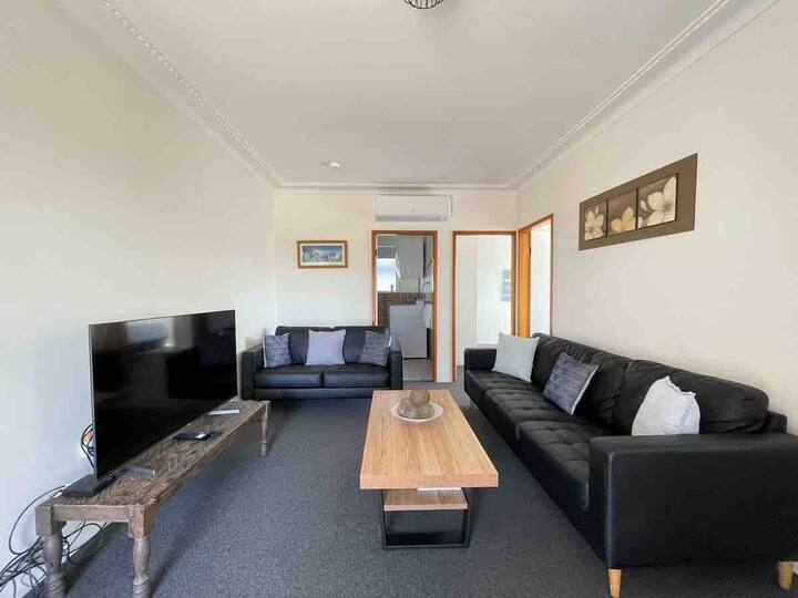 2 Bedroom Full Furnished Near Warilla Beach - Kiama