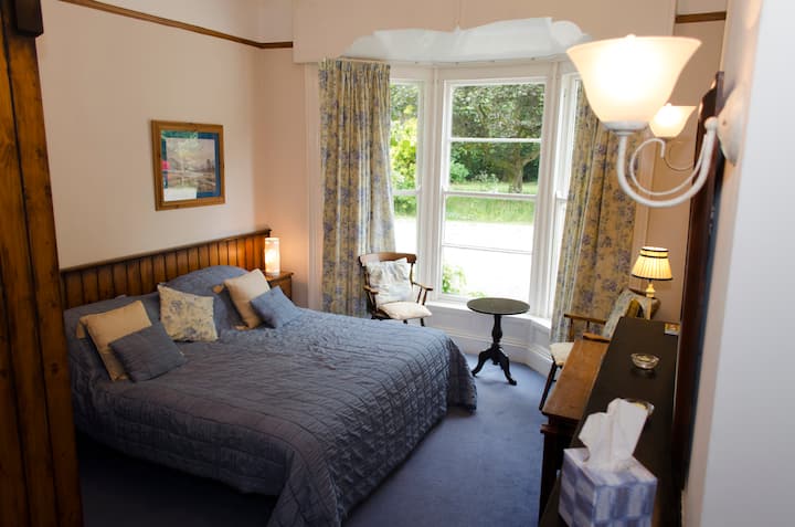 غرفة نوم مزدوجة