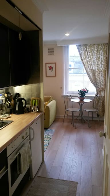 Living and kitchenette