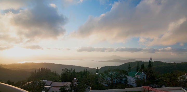 Tagaytay Overlooking Taal Lake 70s Theme