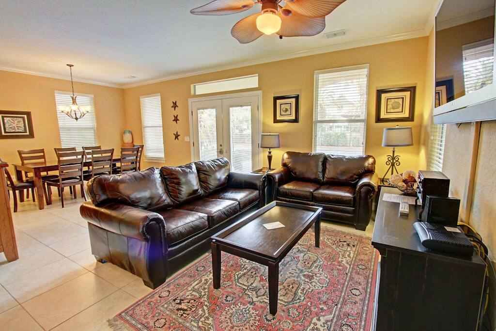 Living Room with large Flatscreen TV