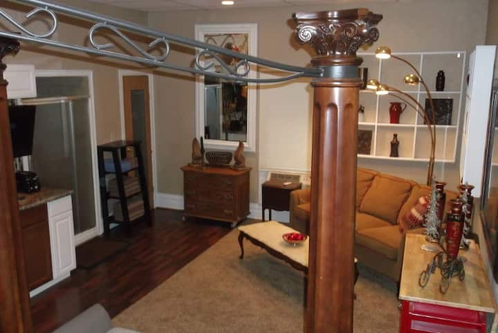 Executive Suites Senior Ex. Studio 30 Day Min - Watertown, SD