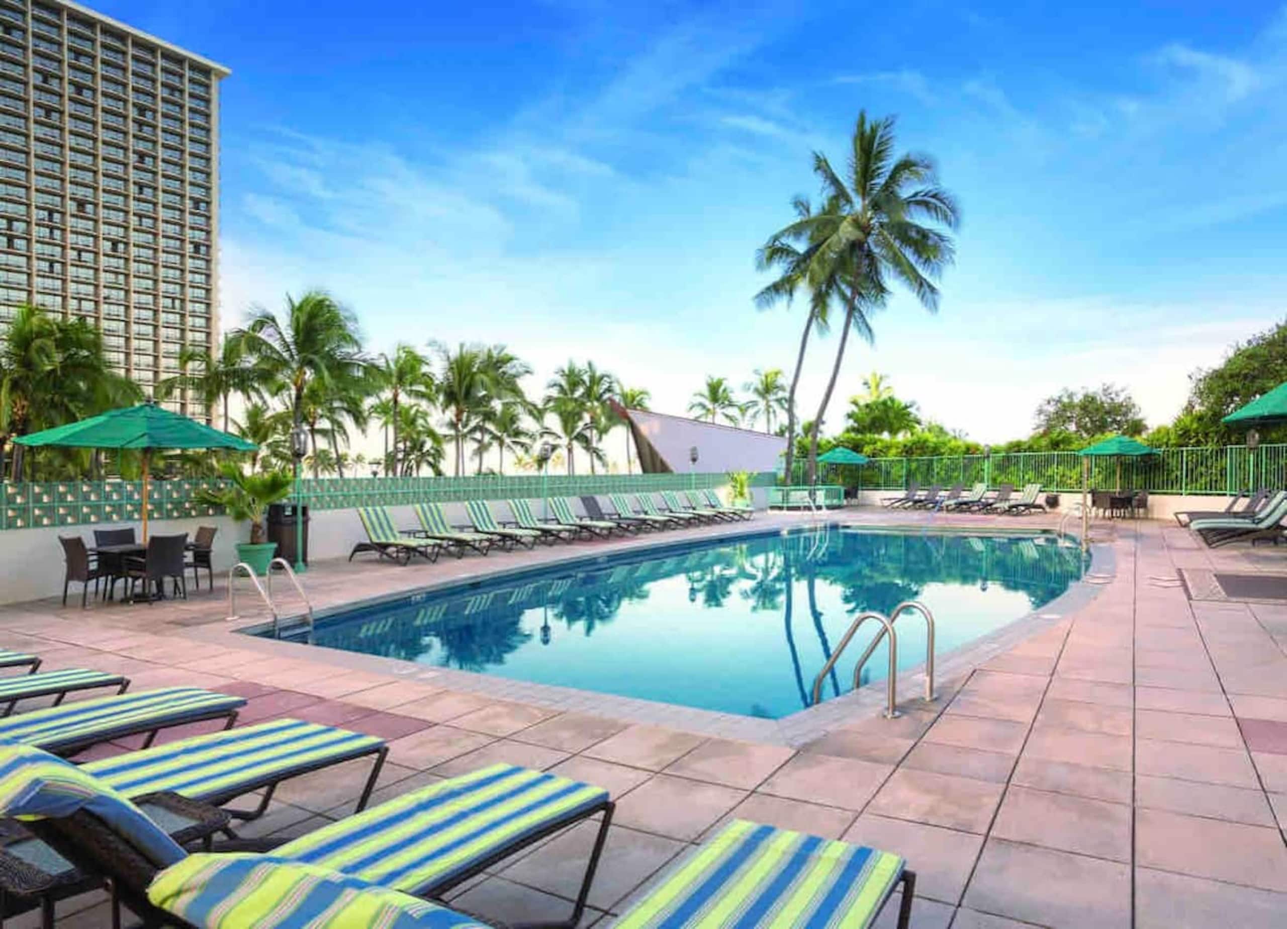 Studio Suite at Picturesque Waikiki Resort - Photo 6