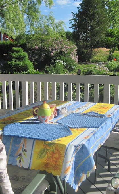 Enjoy your breakfast outside on the deck with a view of the garden