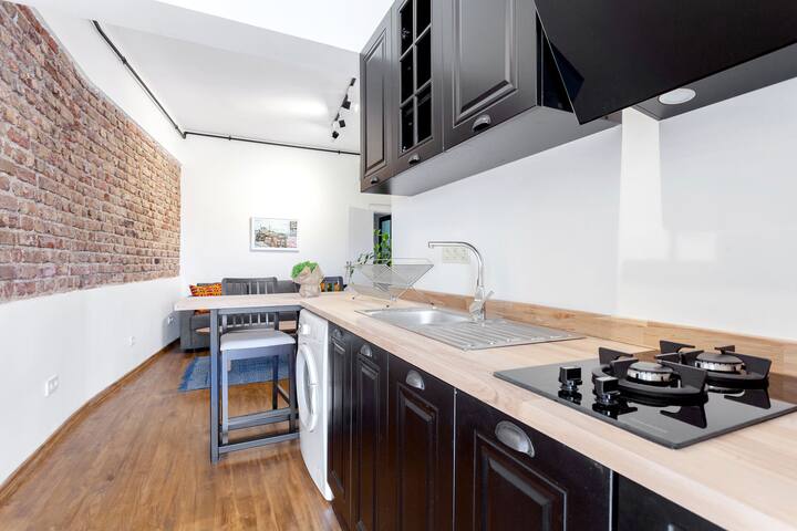 -Big groups- old town, Modern 6BR 4BA AC/Elevaor gallery image 5